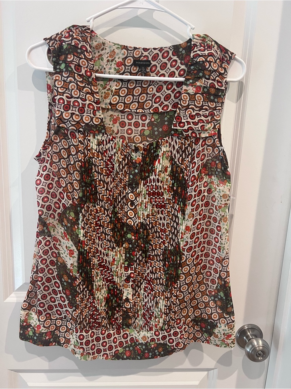 NWT Madison Top Size 8